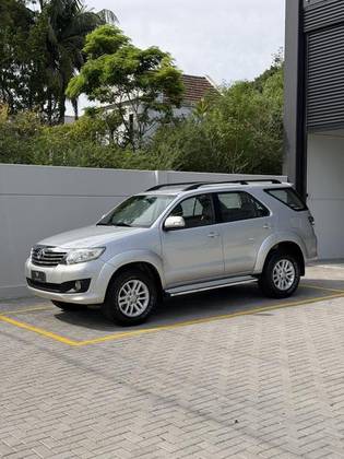 TOYOTA HILUX SW4 2.7 SR 4X2 16V FLEX 4P AUTOMÁTICO